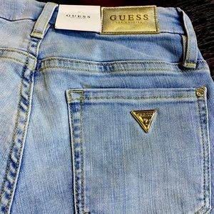 Brand new Guess skinny jeans for curvy fit